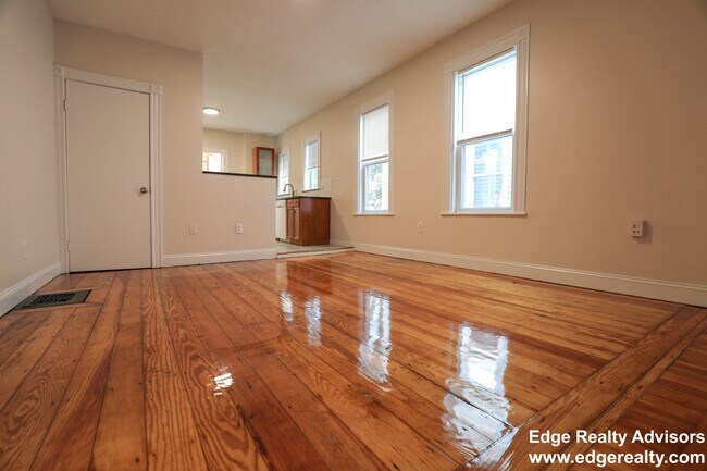 Photo - 151 Murdock St Unidad 1