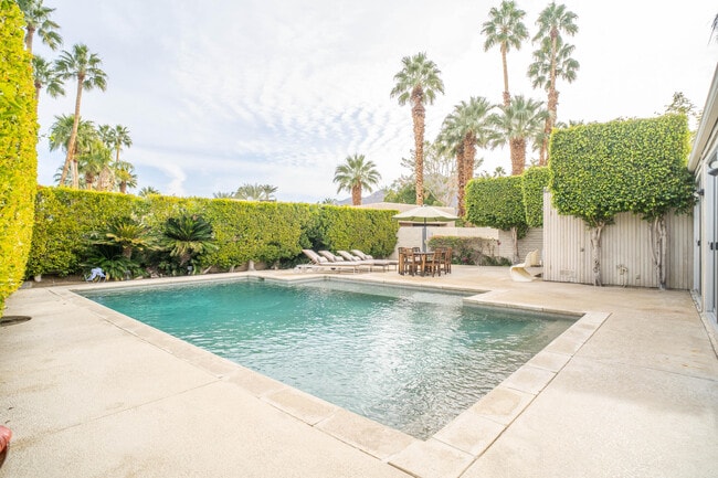 Photo - 75810 Altamira Dr
