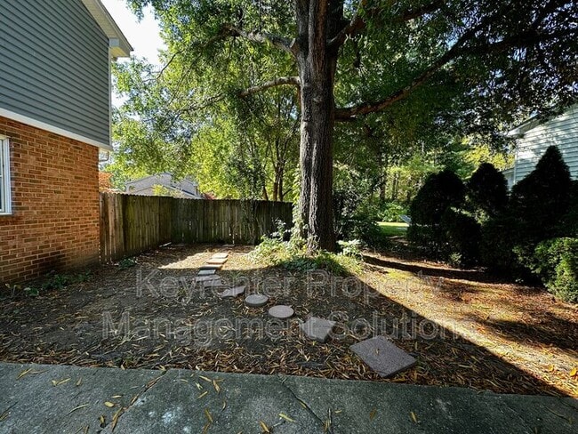 Photo - 510 Shore Rd