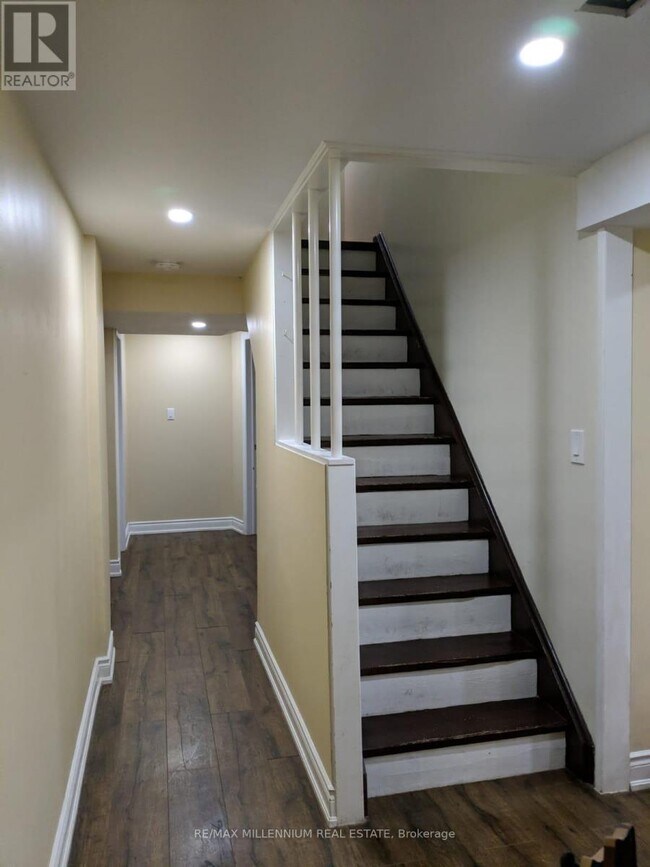 Photo - 18 Junewood Crescent