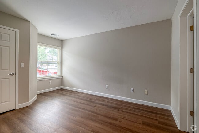 1BR, 1BA - 706SF - Primary Bedroom