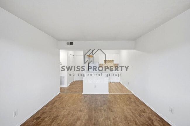 544 Riverview Dr Unit C3
