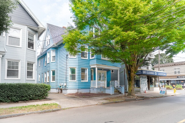 Photo - 167 Willow St Apartment Unit 1