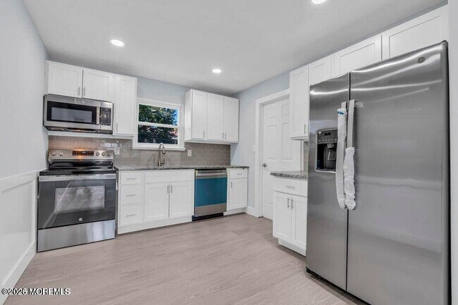 Photo - 131 Briar Mills Dr