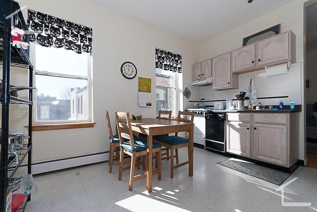 Photo - 206 Chestnut Hill Ave Unidad 12 Rental