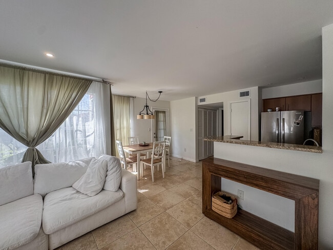 Photo - 1125 Crystal Way Unit I