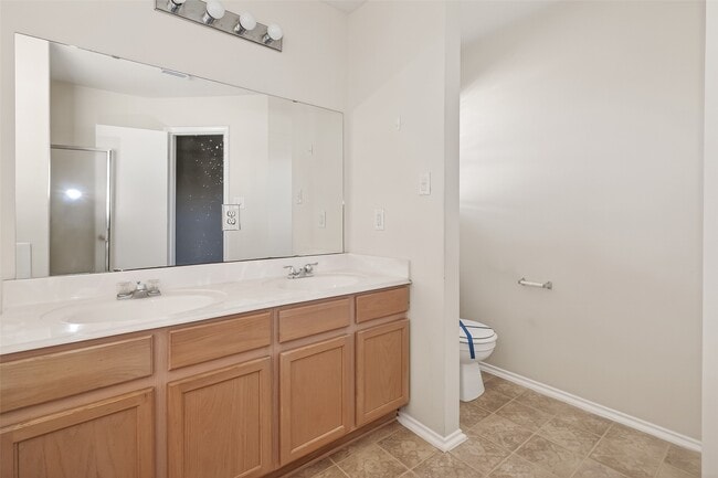 Photo - 5719 Clerkenwell Dr