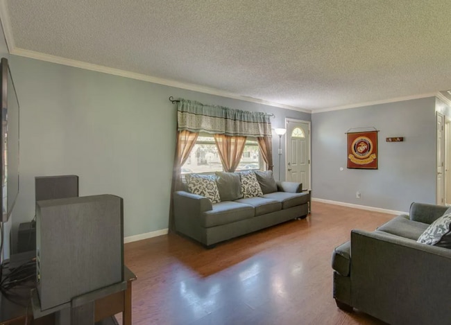 Photo - Don't miss out on this beautiful home!