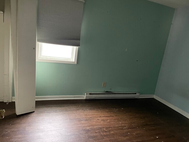 Photo - 110 Bratton St