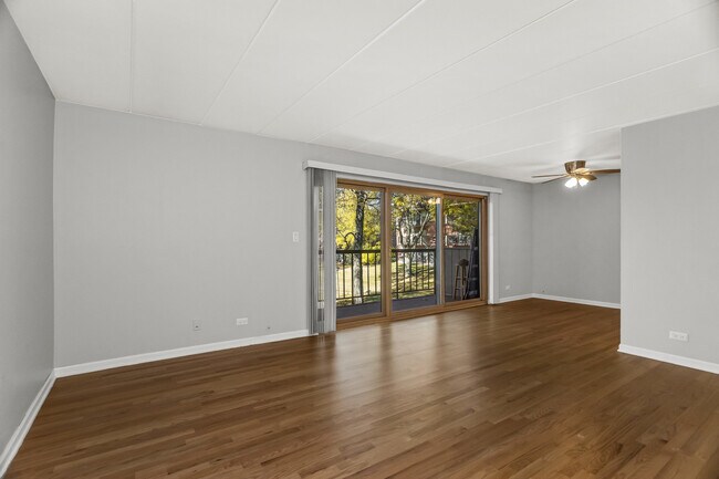 Photo - 2310 Woodbridge Way