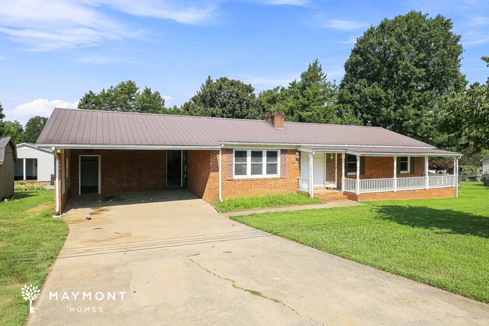 Photo - 1404 Cedar Dr