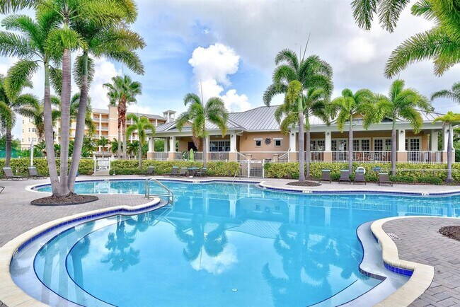 7040 Key Haven Rd Unit 605