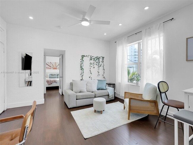 Photo - 1618 Michigan Ave Unidad 25 Rental