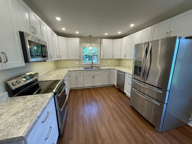 Photo - Updated 4 bedroom 3 bathroom home in Castle Hayne!