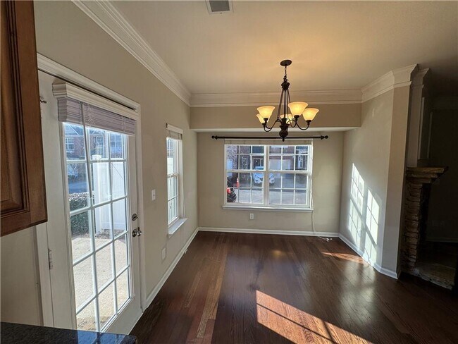 Photo - 5571 Lindeman Ln