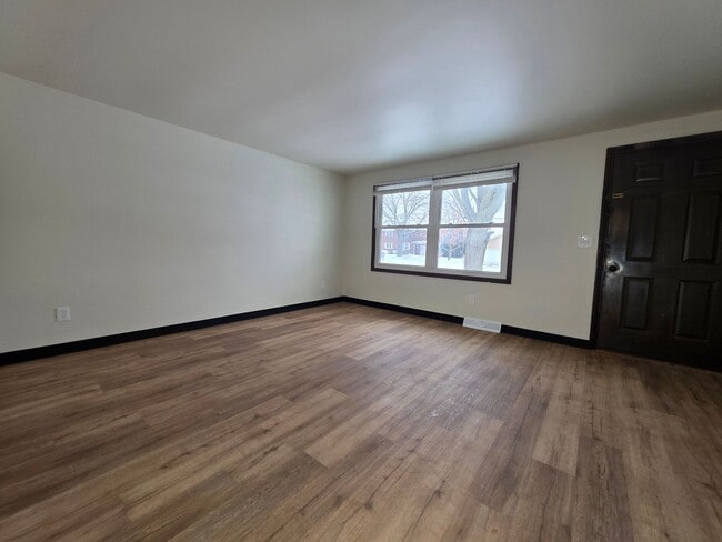 Photo - 1213-1215-1215 S Erie St