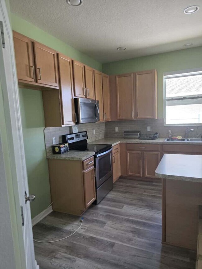 Photo - Beautiful house! 4/2 SINGLE FAMILY HOME