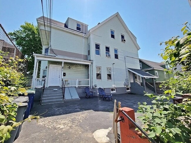 39 Pinckney St Unit 1