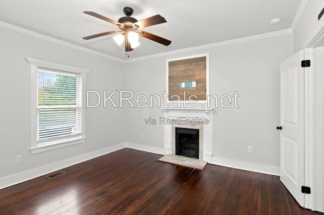 Photo - 1845 Vesta Ave