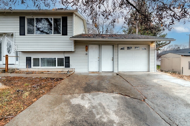 Photo - 512 Elmwood Dr