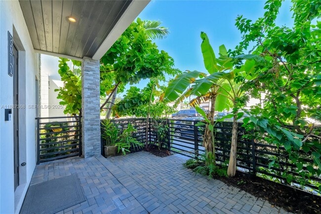 Photo - 8217 NW 46th St