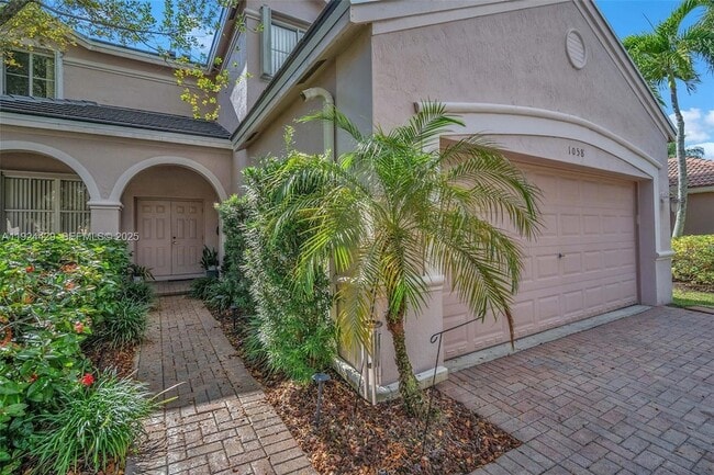 Photo - 1058 Tupelo Way