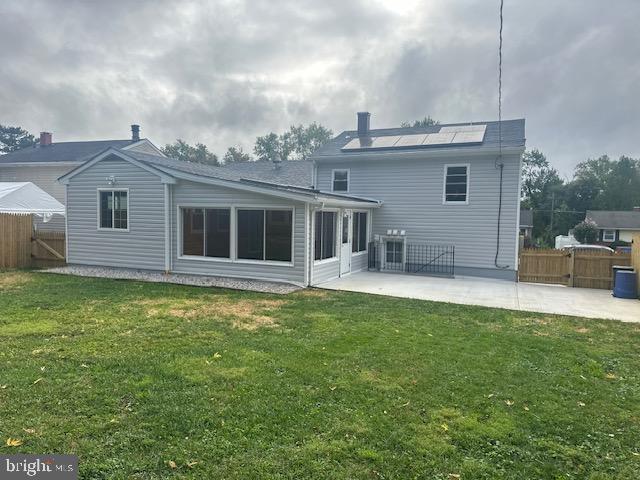 Photo - 1828 Wycliffe Rd
