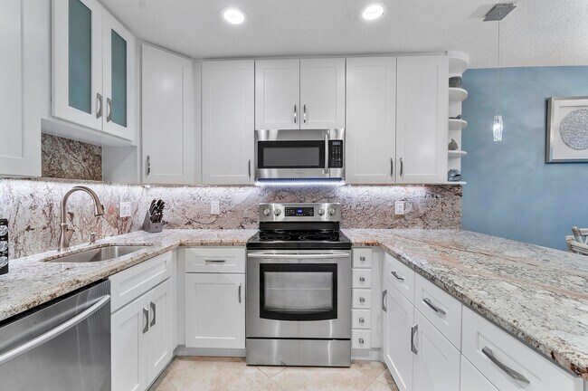 Photo - 250 S Ocean Blvd Unit 274