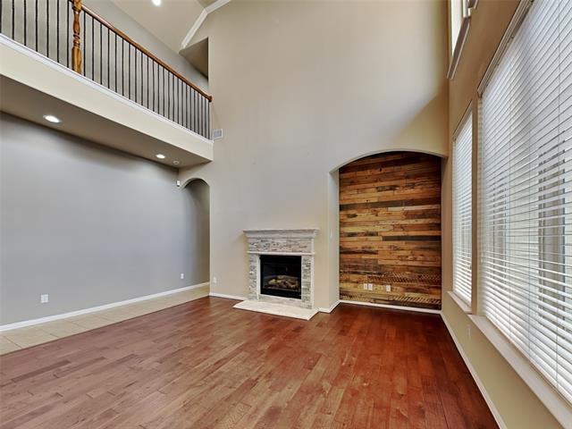 Photo - 229 Carrington Ln