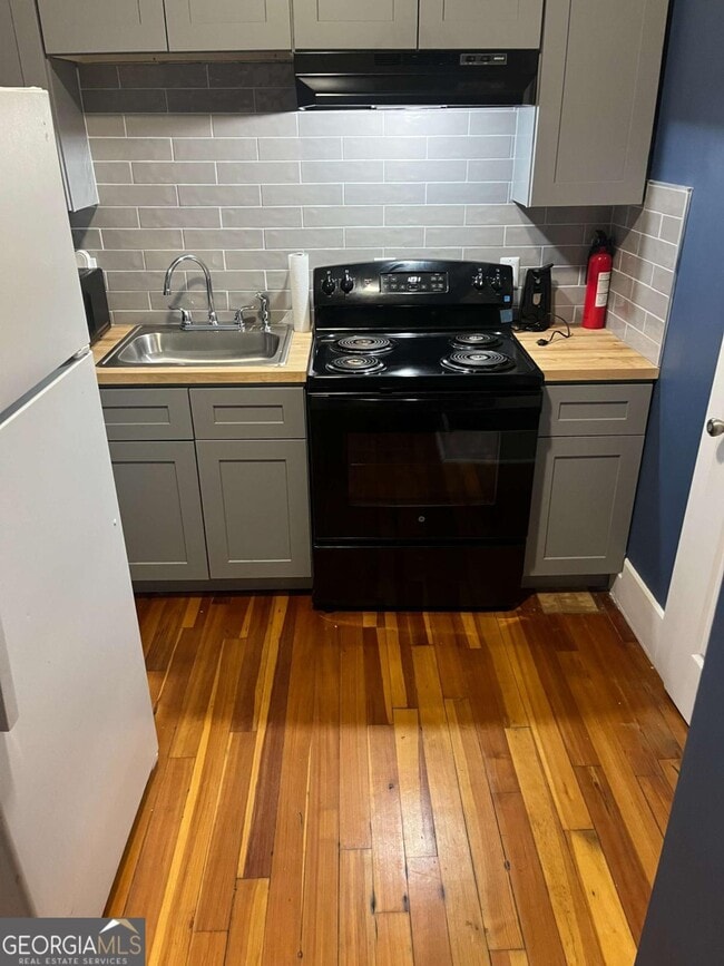 Photo - 33 Poplar St