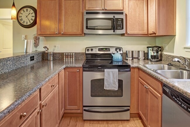 Photo - Regency Woods