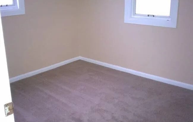 Photo - 942 Baxter Ave