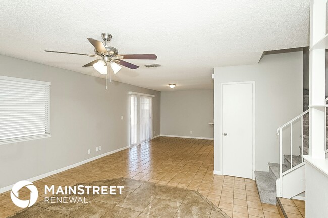 Photo - 804 Crabapple Dr