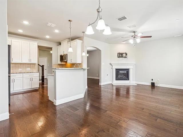 4820 Pasadena Dr