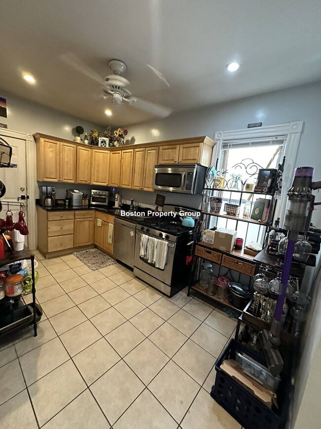Building Photo - 797 Columbia Rd Unit 1 Rental