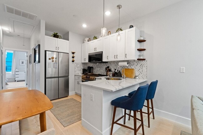 Photo - 406 Madison St Unit 4L