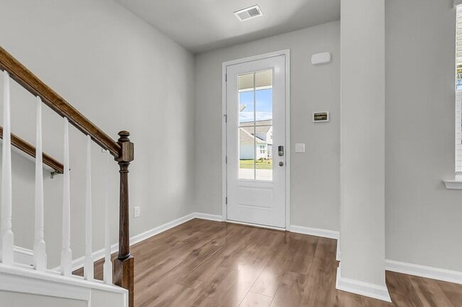 Photo - 425 Ribiero Dr