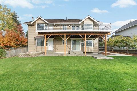 Photo - 407 Index Pl NE