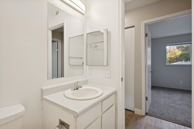 Parchment Point Townhomes