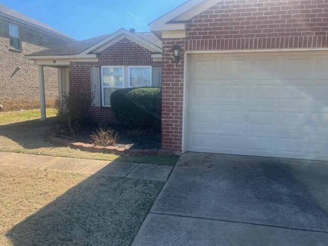 Building Photo - 202 Harold Murphy Dr