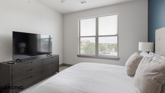 Photo - 2650 S McDonald St Unidad 4321