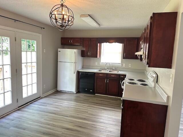 Photo - 3111 Holly Brook Cir