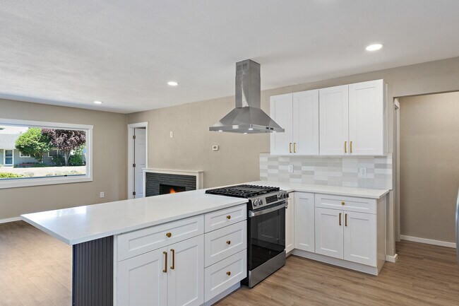 Photo - 8408 Dalton Dr SW