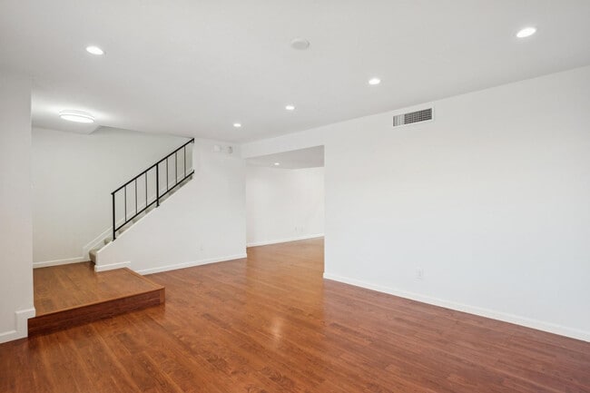 Photo - 5111 N 83rd St