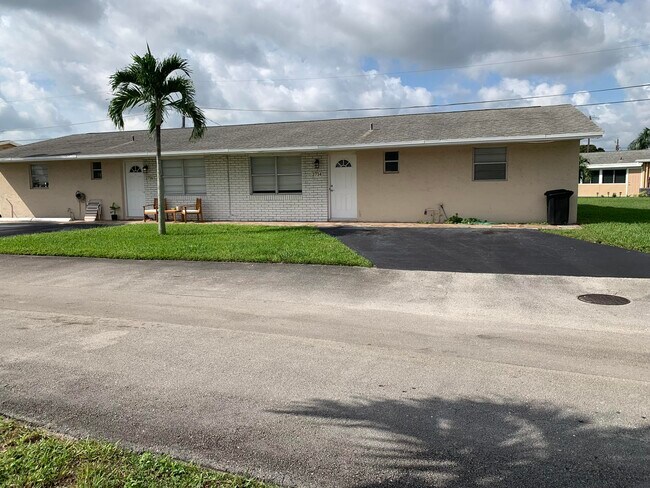 Photo - 2714 Knight Ln