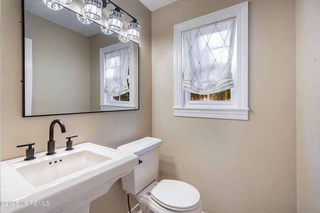 Photo - 100 Wicklow Ct