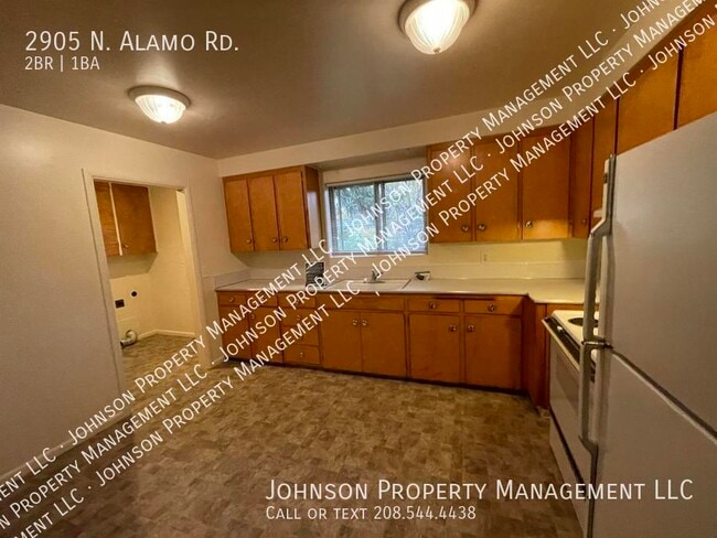 Photo - 2905 N Alamo Rd