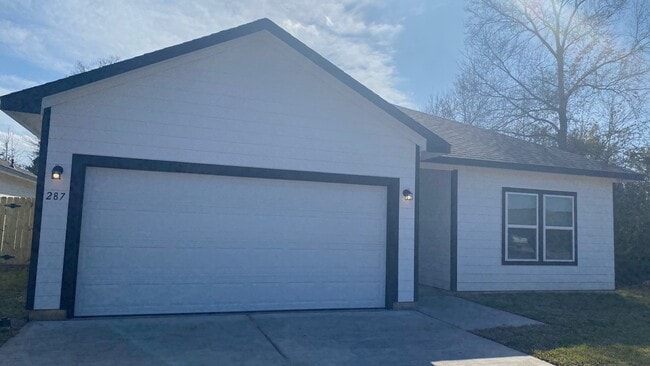 Building Photo - 287 Rd 5102