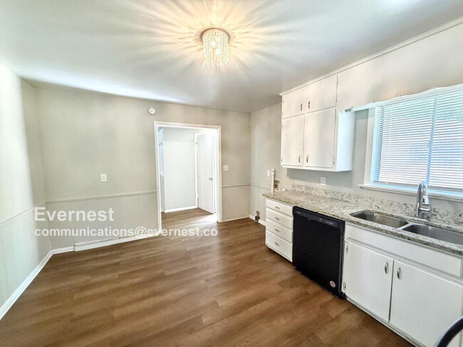 Photo - Spacious 3 Bed, 2 Bath Home with Fenced Yard and Detached Garage!