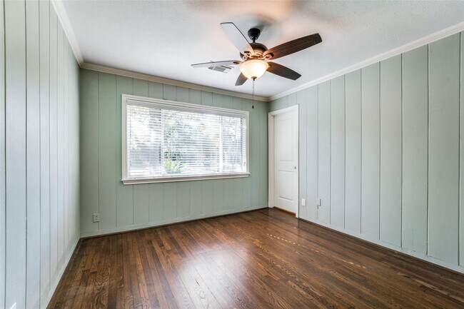 Photo - 4502 Brookwoods Dr